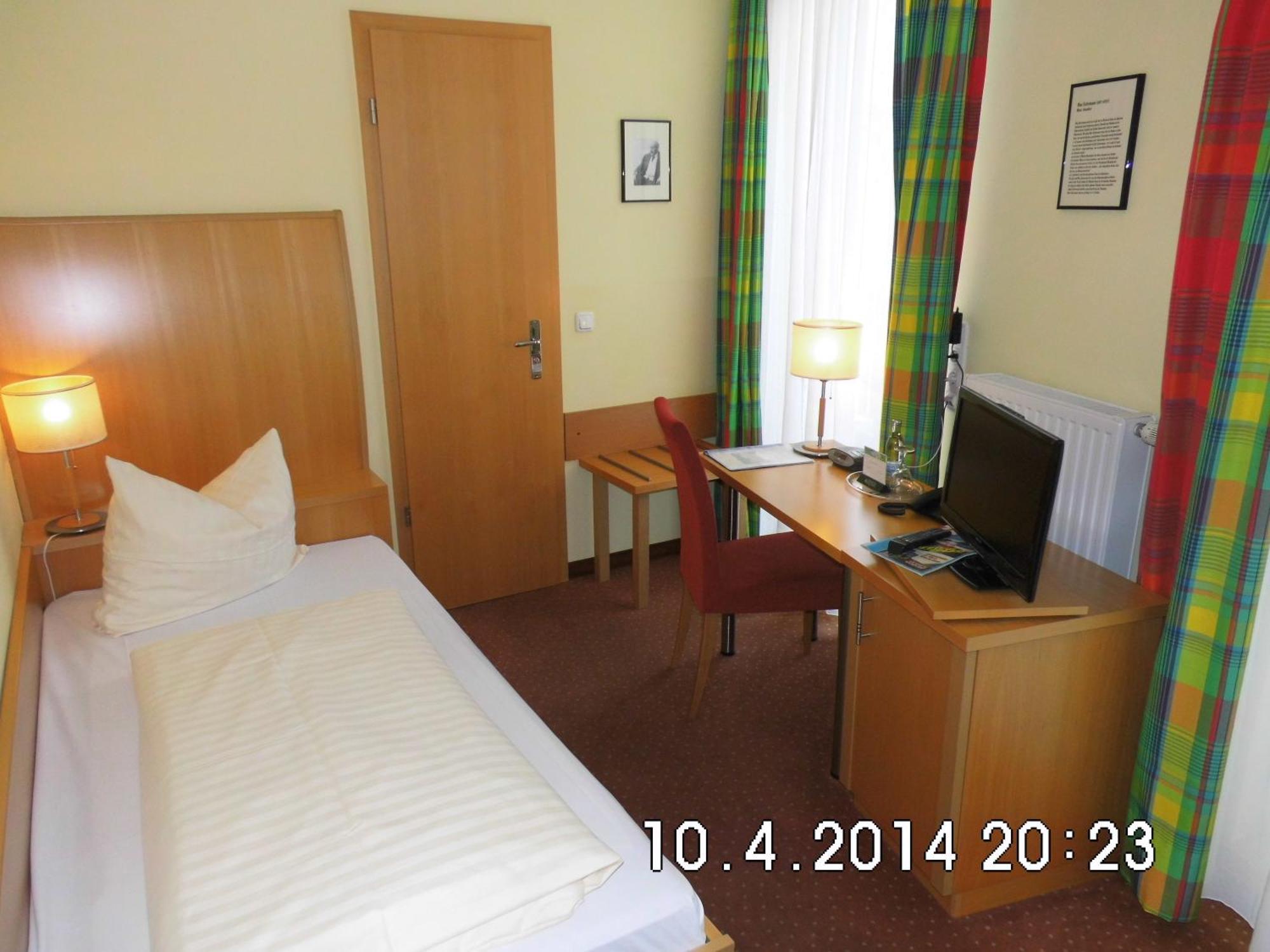 Hotel Erbenhof Weimar  Room photo